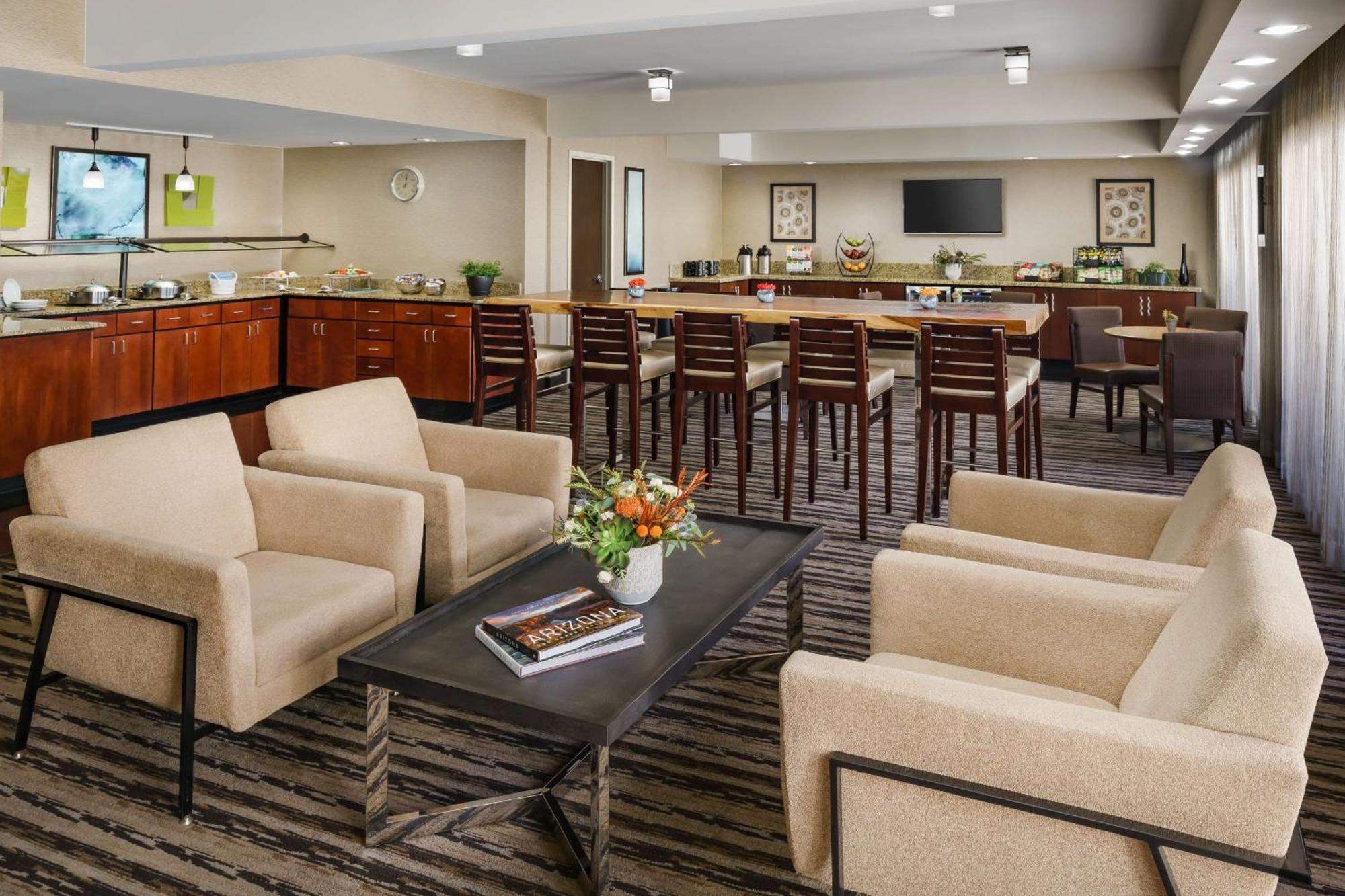 Hilton Phoenix Airport Экстерьер фото