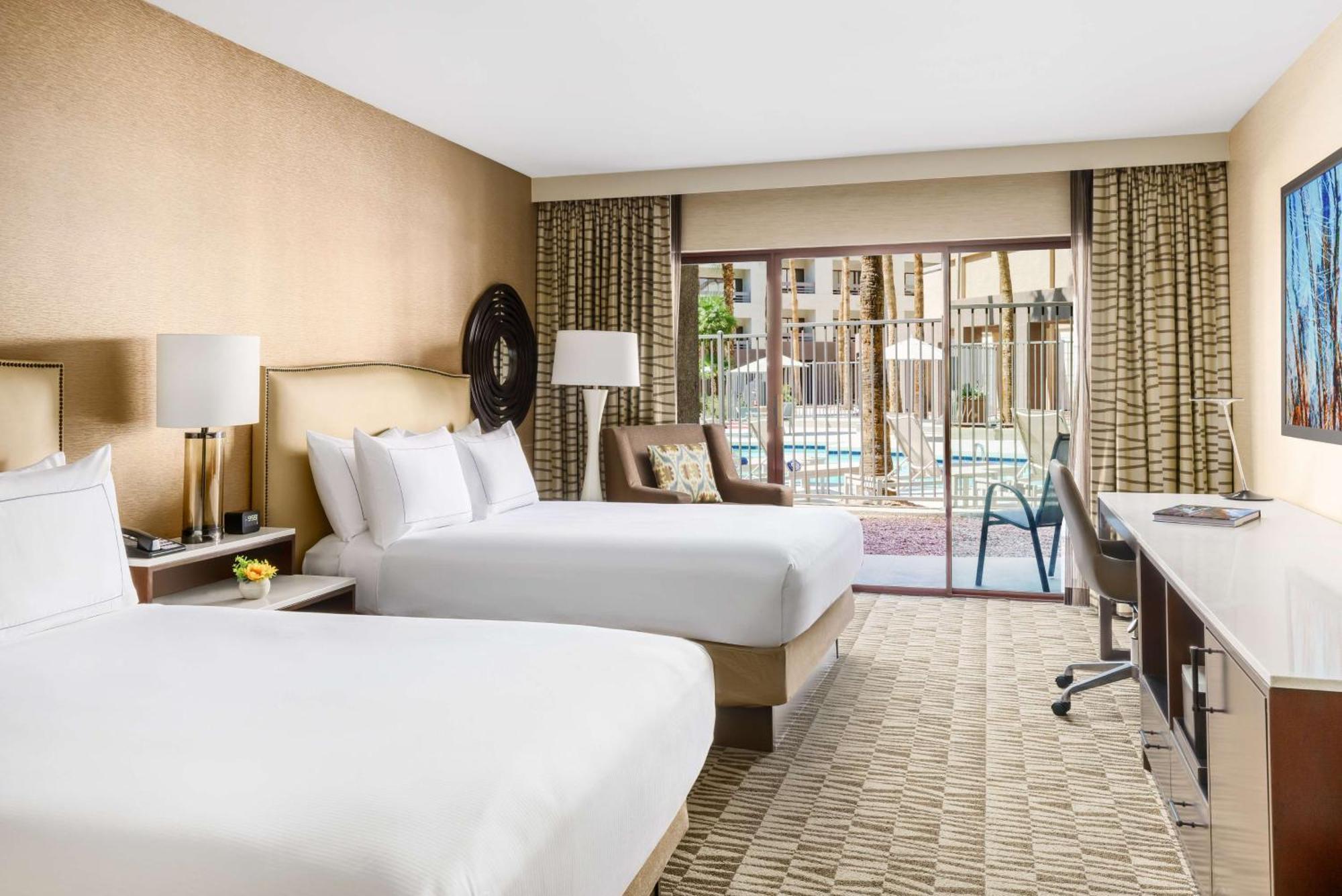 Hilton Phoenix Airport Экстерьер фото