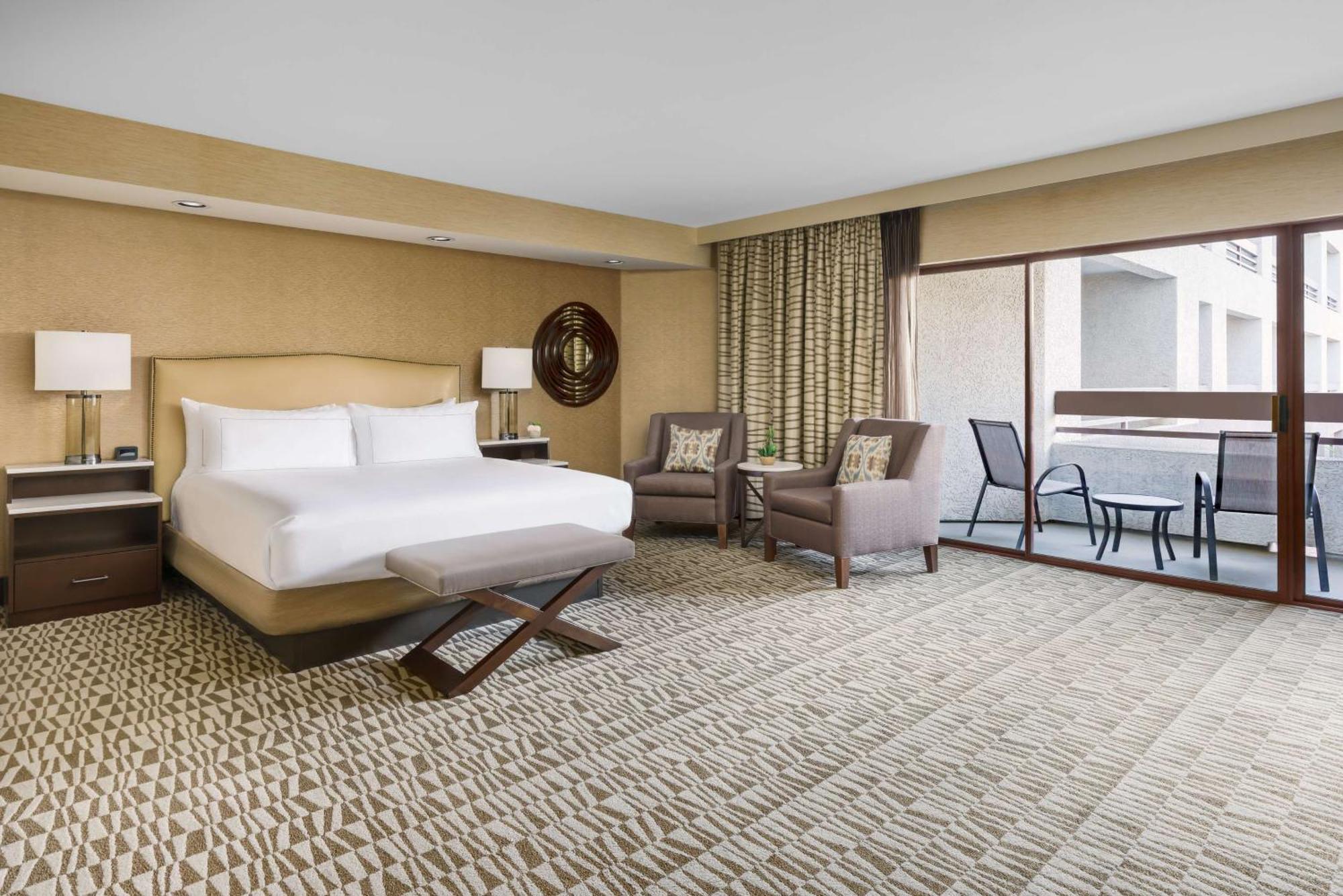 Hilton Phoenix Airport Экстерьер фото